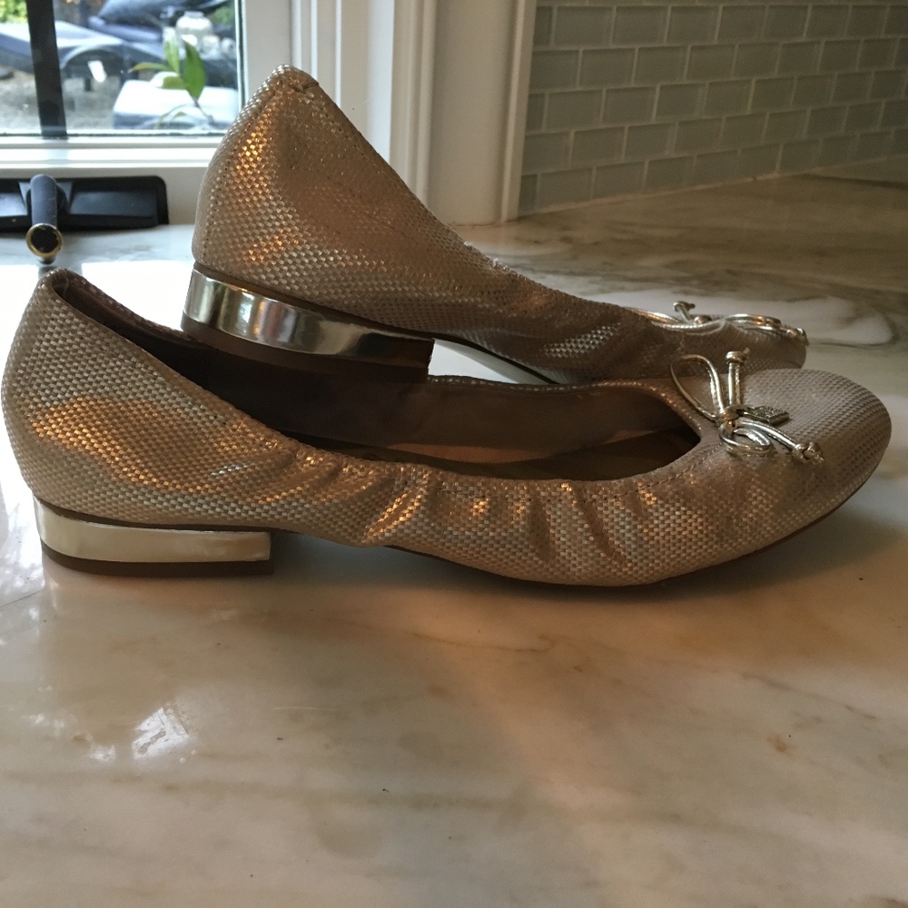 Anne Klein Gold Iflex ballet flat